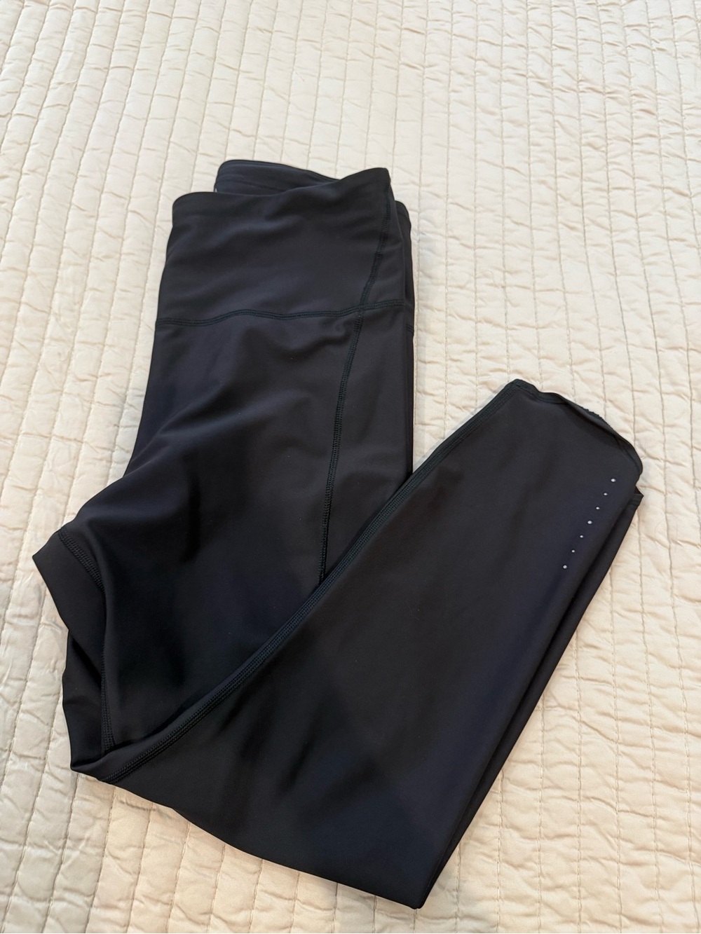 Athleta Black Pacesetter 7/8 Performance Leggings